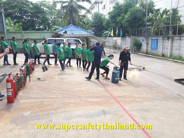 อบรมดับเพลิง (6) อบรมดับเพลิง อบรมหนีไฟ (เบื้องต้น ขั้นสูง ประสบการณ์ 20 ปี พร้อมออกใบรับรอง)