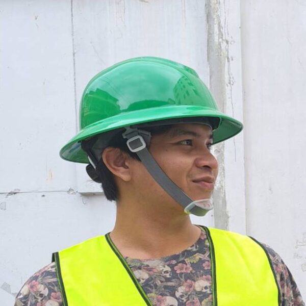 109624_0 + หมวกเซฟตี้นิรภัยปีกรอบเขียวเข้ม สำหรับวิศวกรรม ช่างไฟฟ้า งานหนัก กันไฟฟ้าได้ 20,000V มาตรฐาน ANSI (USA)