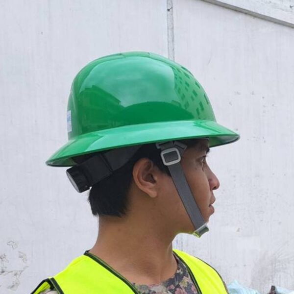 109625_0 + หมวกเซฟตี้นิรภัยปีกรอบเขียวเข้ม สำหรับวิศวกรรม ช่างไฟฟ้า งานหนัก กันไฟฟ้าได้ 20,000V มาตรฐาน ANSI (USA)