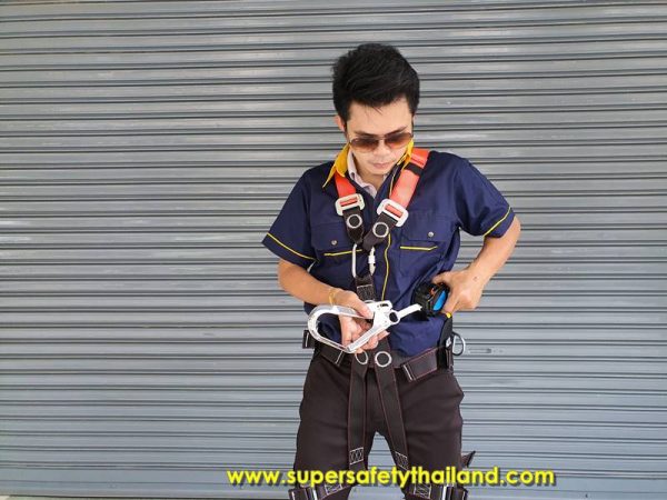 ชุดทำงานบนที่สูง (11) ชุดกันตกจากที่สูง D-Ring 4 จุด ทรง Sport พร้อมเชือกเซฟตี้ AUTO