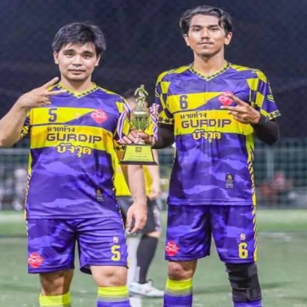 S__264388624_0 เสื้อกีฬาฟุตบอล